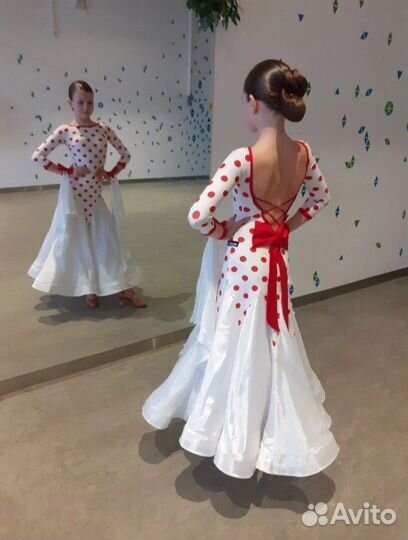 Спортивно бальное платье