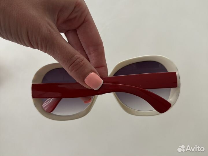 Солнцезащитные очки