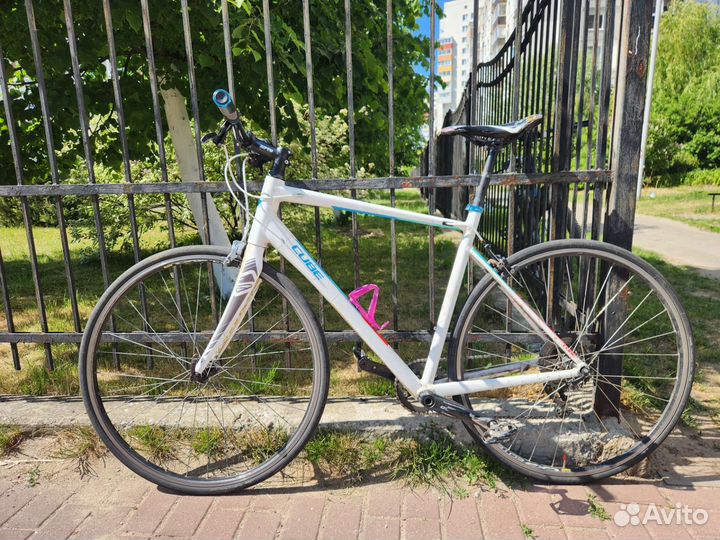 Дорожный велосипед Cube