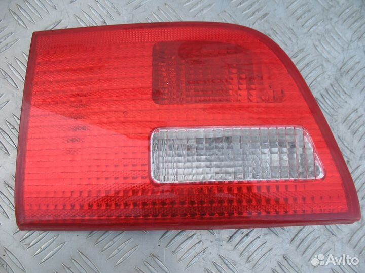 Фонарь в крышку багажника R BMW X5 E53 2002г