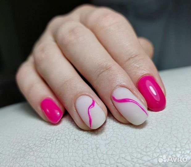 Педикюр с покрытием гель-лаком