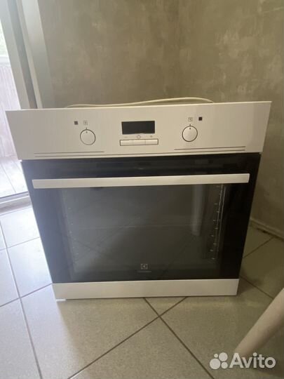 Духовой шкаф electrolux