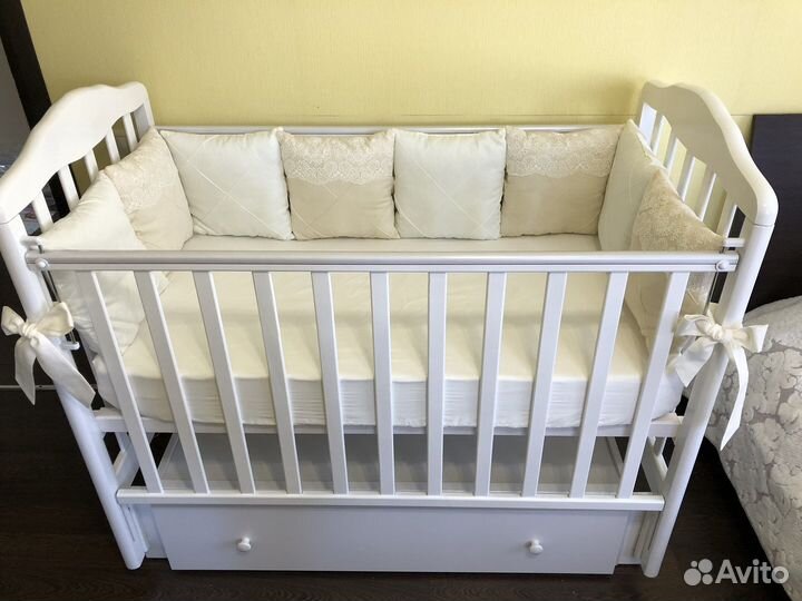 Бортики в детскую кроватку новые