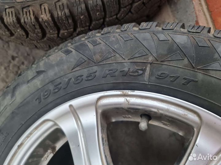 Pirelli P4000 Super Touring 19.5/65 R15