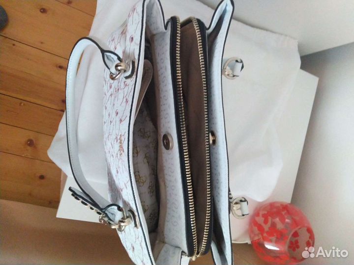 Сумка guess новая оригинал
