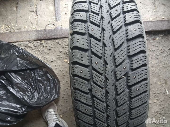 R15 Nexen Winguard 231 195/60, PCD 4x100 DIA 60