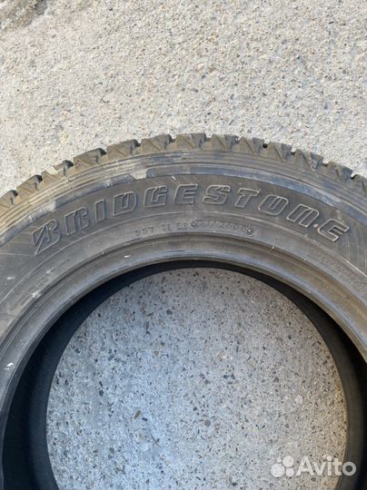 Bridgestone Blizzak DM-V2 235/65 R17