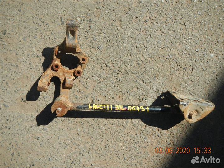 Кулак поворотный задний левый Chevrolet Lacetti 2