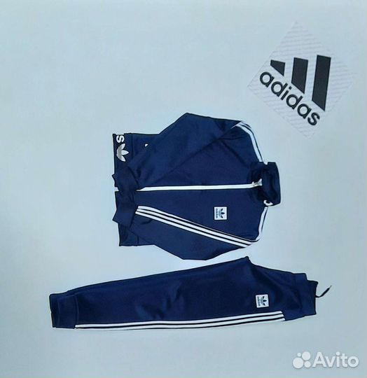Женский спортивный костюм Adidas в наличии