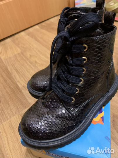 Ботинки для девочки