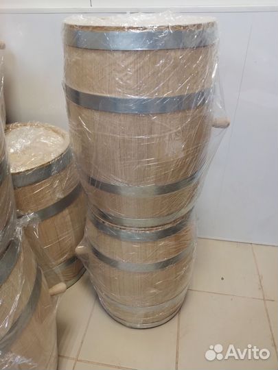 Бочка деревянная