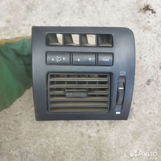 Дефлектор в торпедо левый Fiat Albea