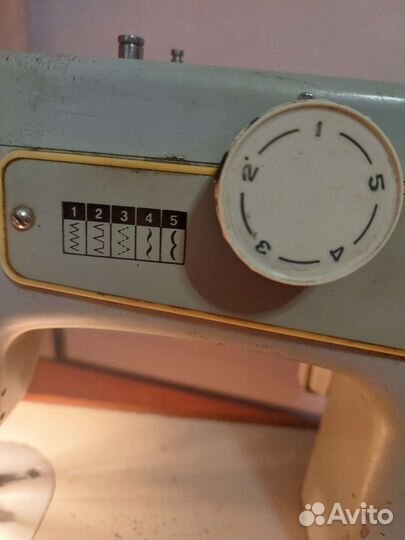 Швейная машина Подольск 142