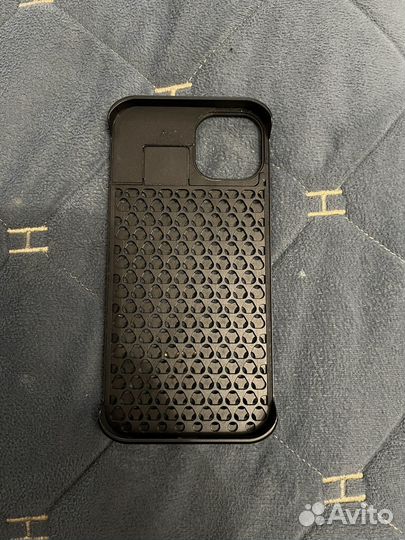 Чехол на iPhone 13 алюминий черный металл