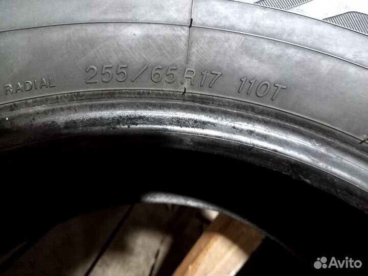 Yokohama Ice Guard Stud IG55 255 R17 204B