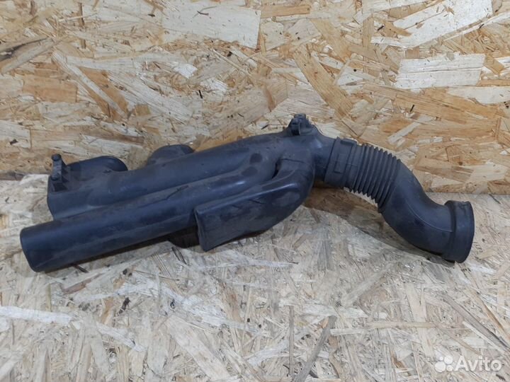 Резонатор воздушного фильтра Opel Astra H