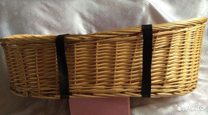 Плетёная корзина с ручками лежанка для собаки
