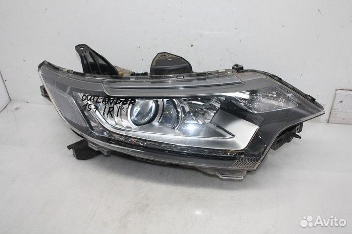 Фара правая mitsubishi outlander 2015