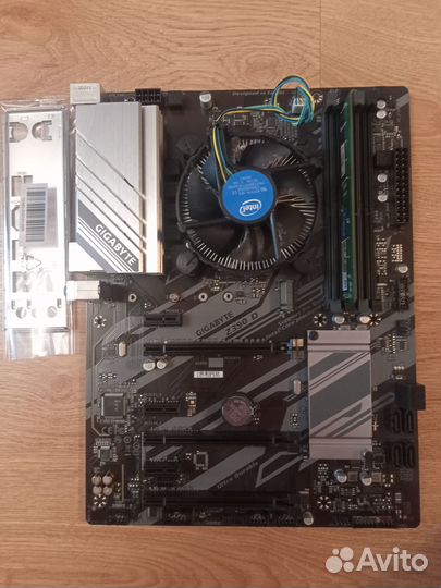 Связка Gigabyte Z390D+core i3 8100+8 Gb+бл пит