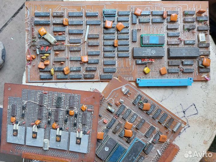 Прием радиодеталей