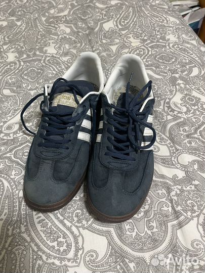 Кроссовки adidas spezial