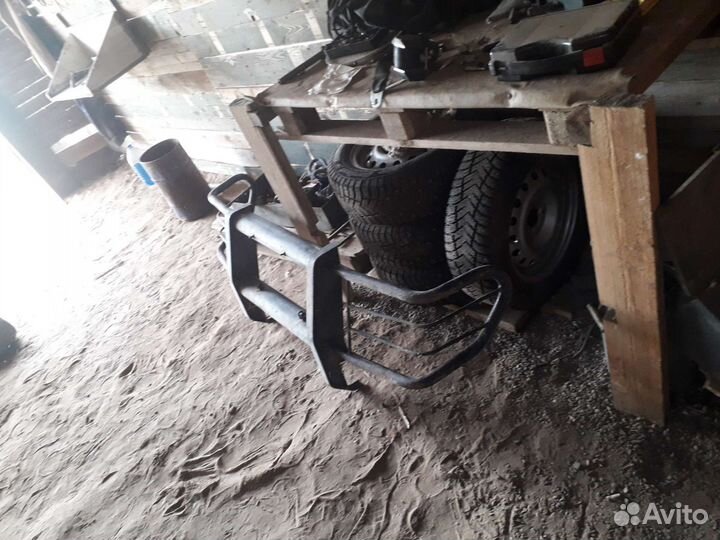 Кенгурятник на ниву