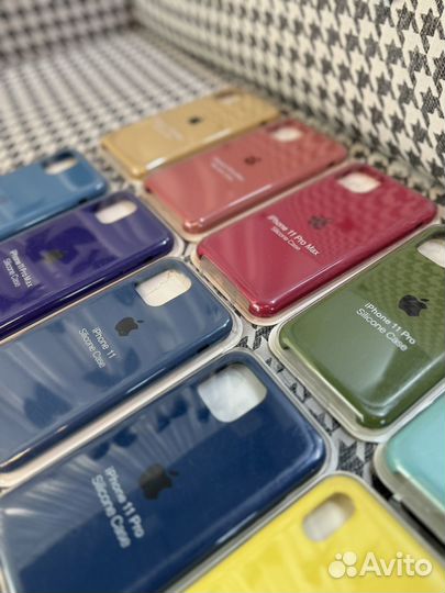 Чехол на iPhone