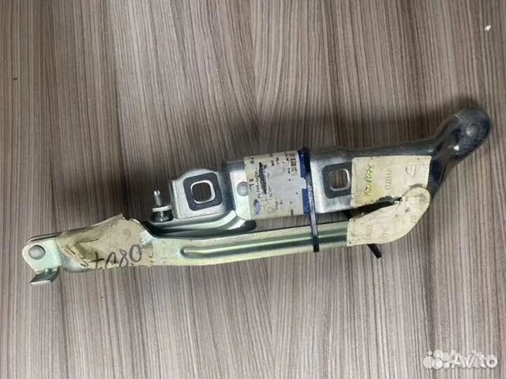 Петли багажника Ford Mondeo 4