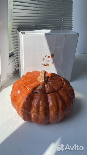 Керамическая посуда в виде тыквы