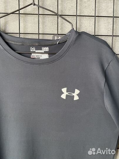 Under armour рашгард