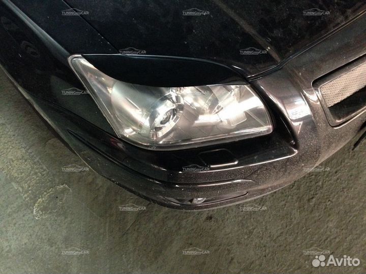 Реснички на фары для Toyota Avensis 2003-2006