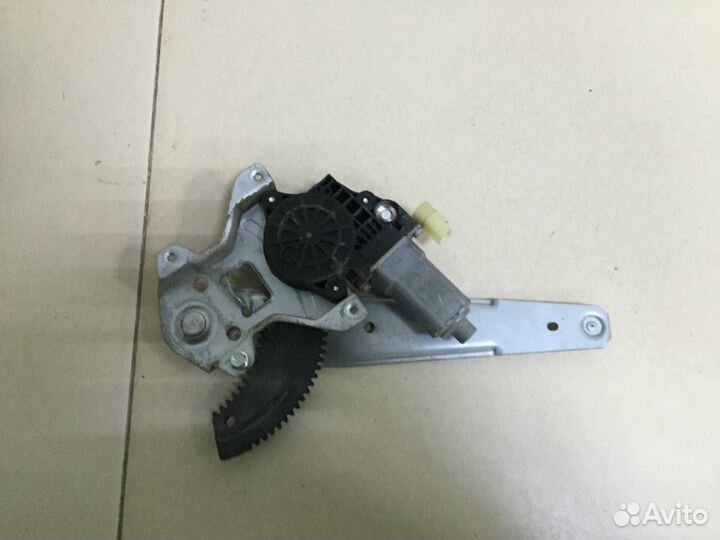 Стеклоподъемник электр. задний левый Hyundai Getz 2002-2010