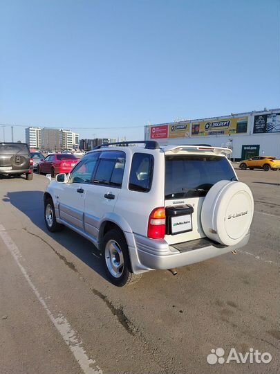 Suzuki Escudo 2.0 AT, 1999, 250 000 км