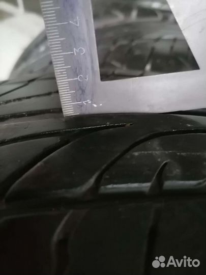 Dunlop SP Sport LM703 215/65 R16