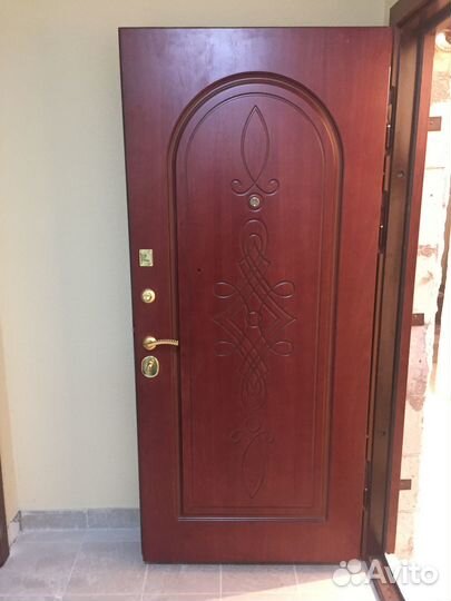 Входные двери с панелями мдф