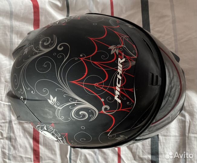 Шлем для мотоцикла женский б/у