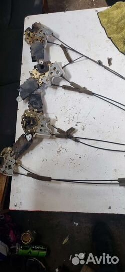 Замок двери на subaru tribeca