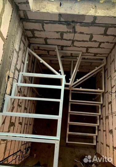 Лестницы прямые под ключ