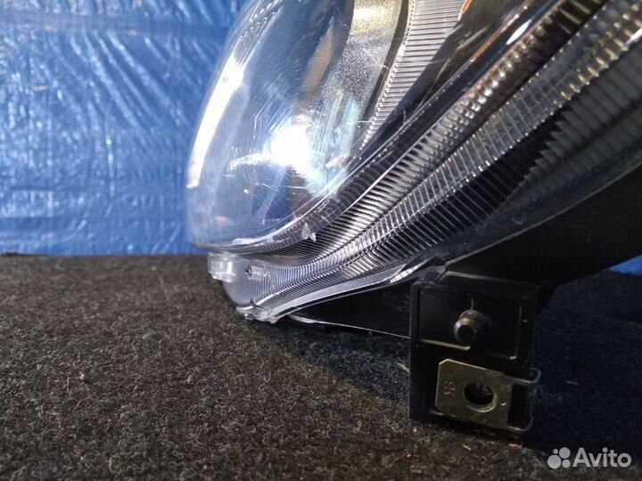 Фара левая Granta