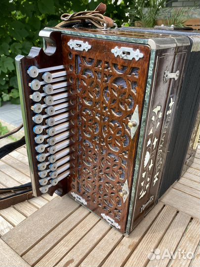 Гармонь И.В.Сухарев