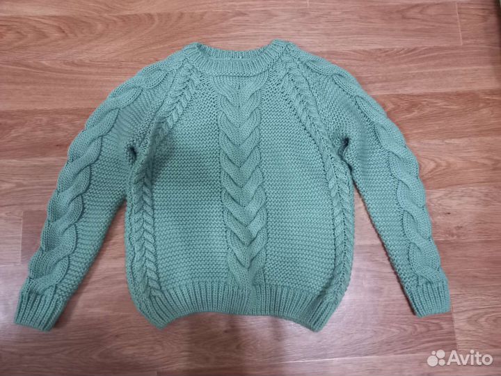 Свитер женский
