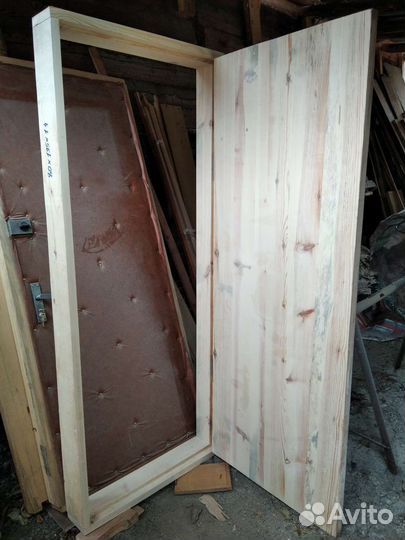 Дверь в баню