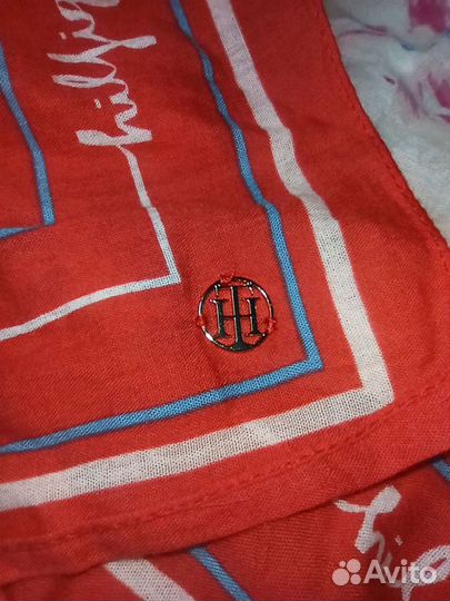 Платок Tommy Hilfiger