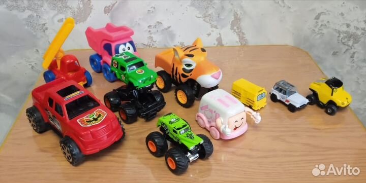 Игрушки детские (машинки) (торг уместен)