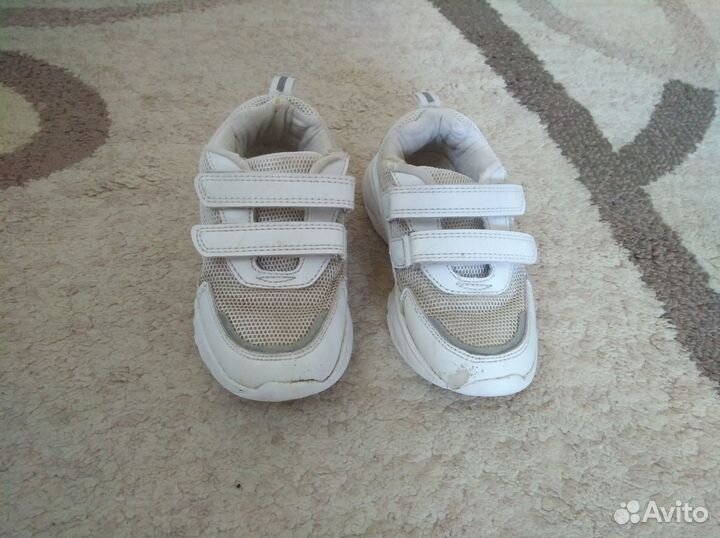 Кроссовки для мальчика р.26