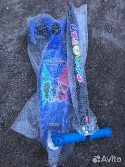 Самокат детский трехколесный новый