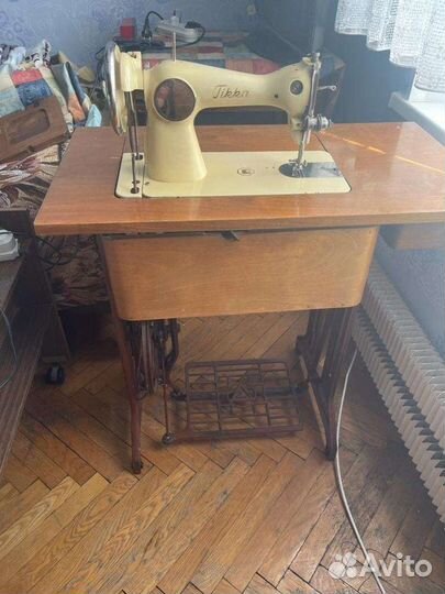 Швейная машина Tikka
