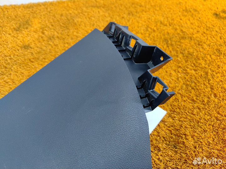 Обшивка стойки задняя левая Geely Coolray