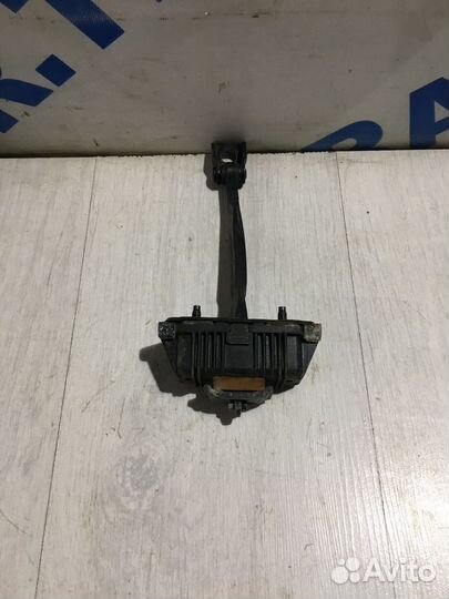 Ограничитель двери jaguar XF 3.0 ат aj30