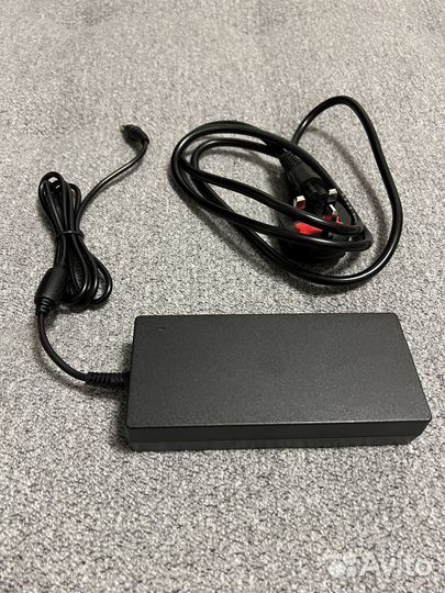 Блок питания 19.0V 120W разъём 5.5-2.5 мм